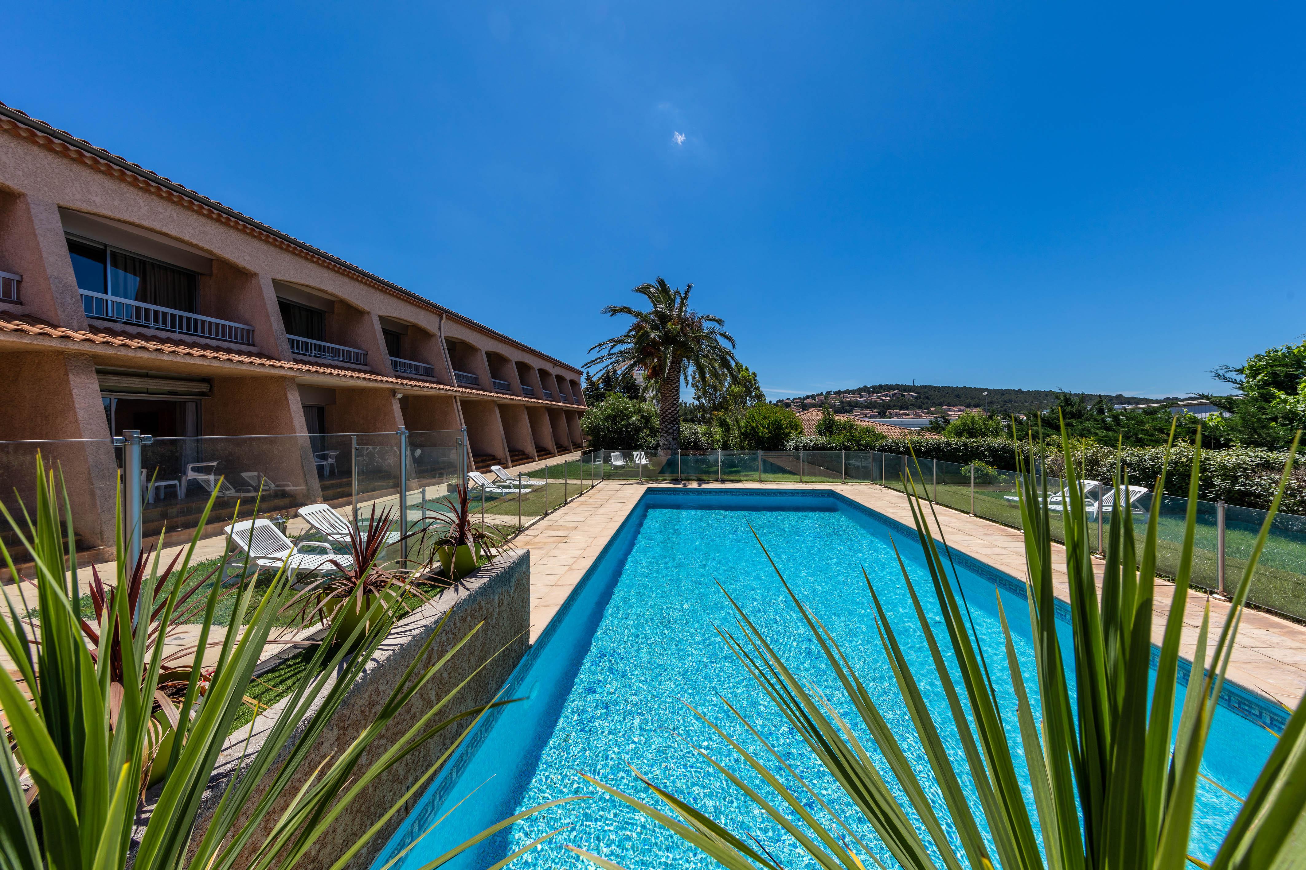 Noemys Toulon La Valette - Hotel Restaurant Avec Piscine Eksteriør billede