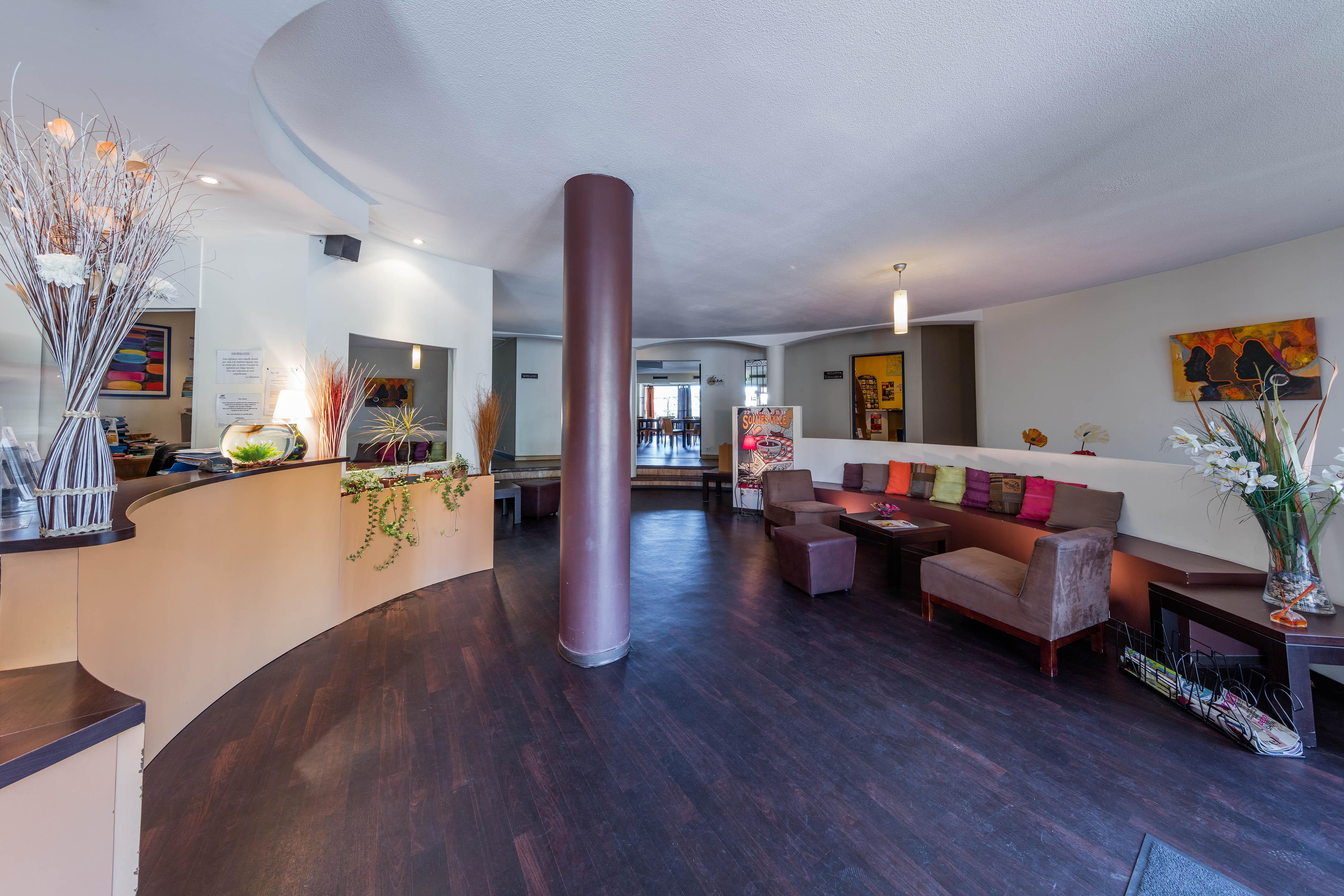 Noemys Toulon La Valette - Hotel Restaurant Avec Piscine Eksteriør billede