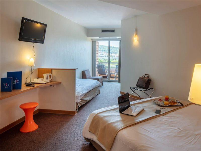 Noemys Toulon La Valette - Hotel Restaurant Avec Piscine Eksteriør billede