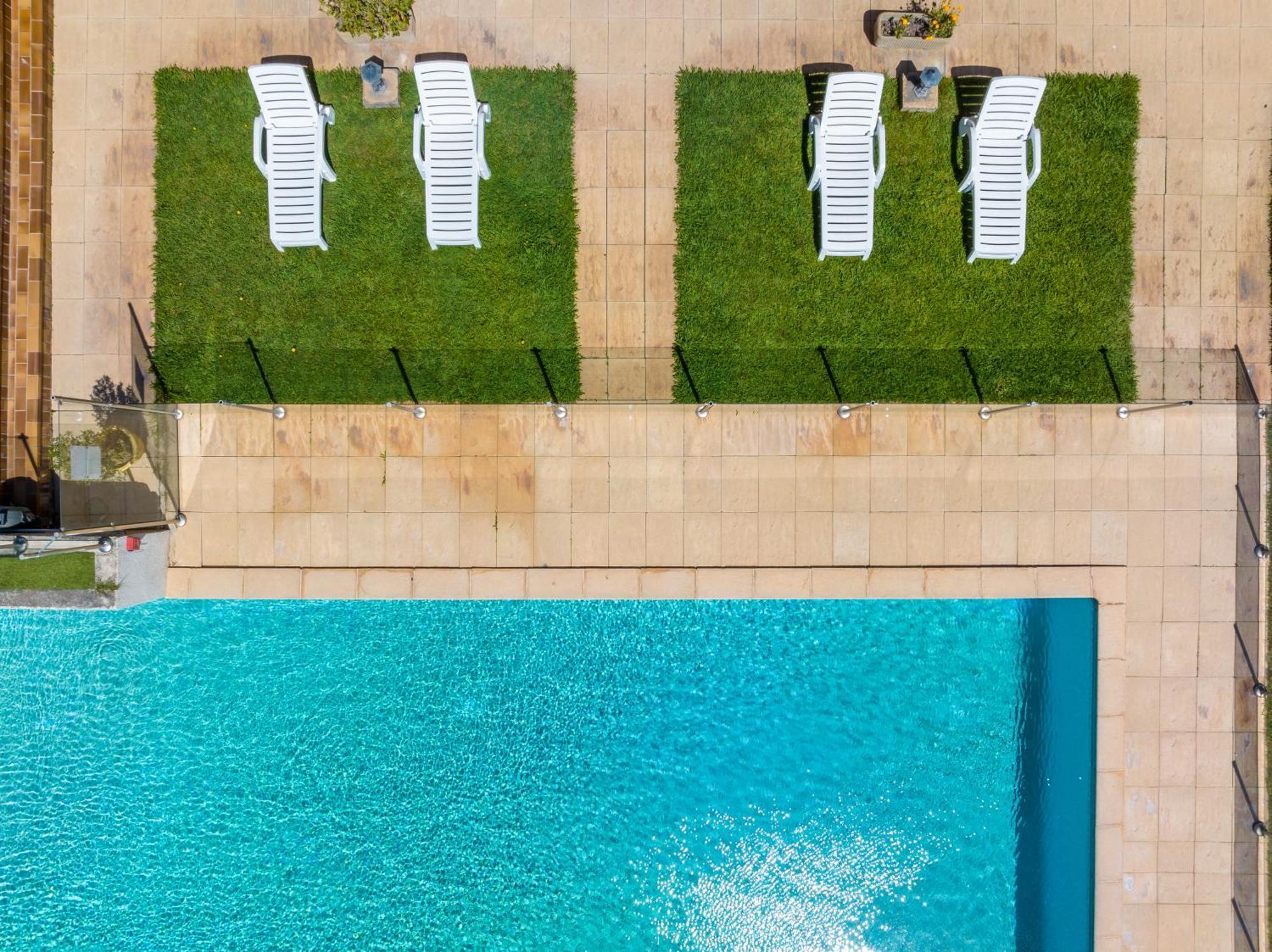 Noemys Toulon La Valette - Hotel Restaurant Avec Piscine Eksteriør billede