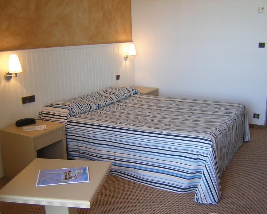 Noemys Toulon La Valette - Hotel Restaurant Avec Piscine Værelse billede